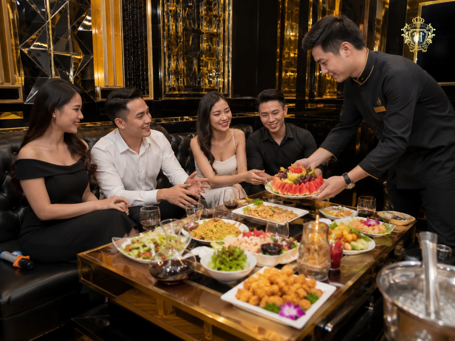 Các món ăn trong thực đơn nhà hàng karaoke Thượng Hải KTV